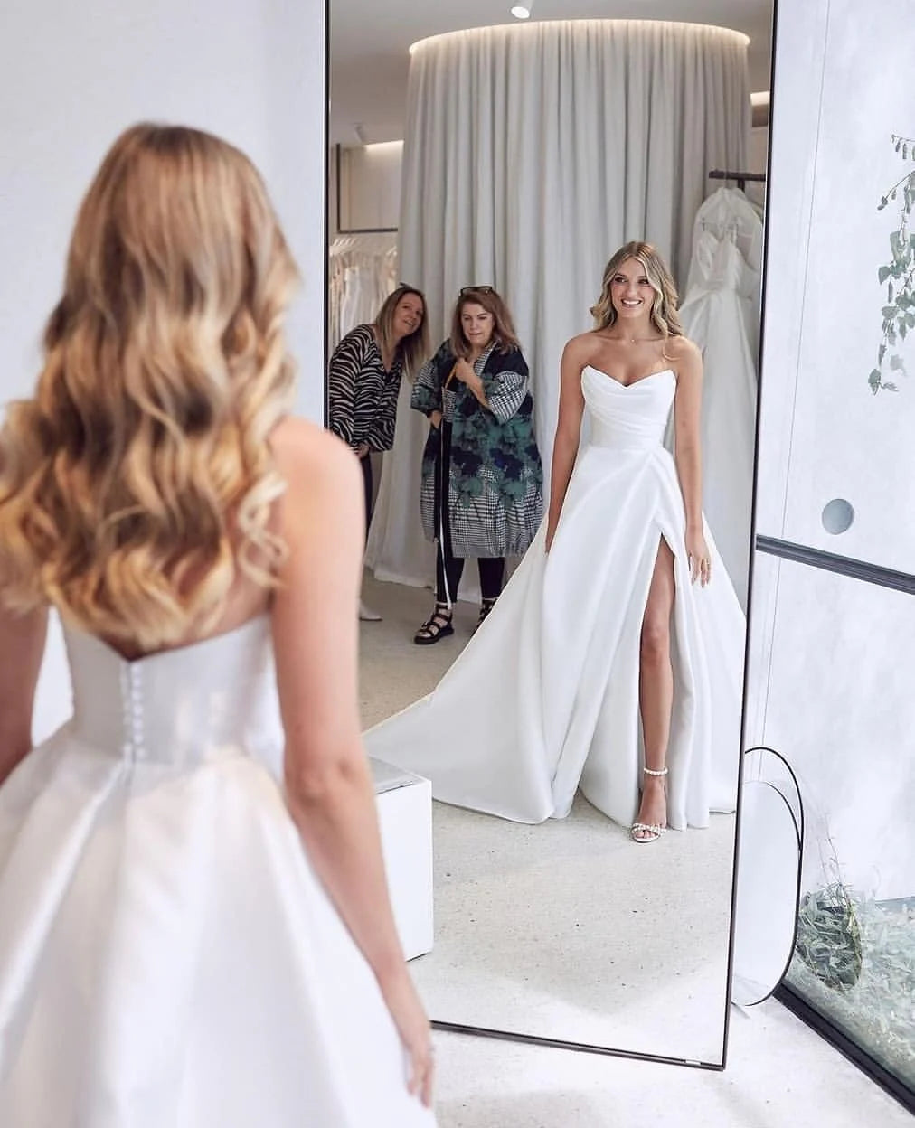 Classic Ivory Sleeveless A-Line White Satin Wedding Gown,AST944