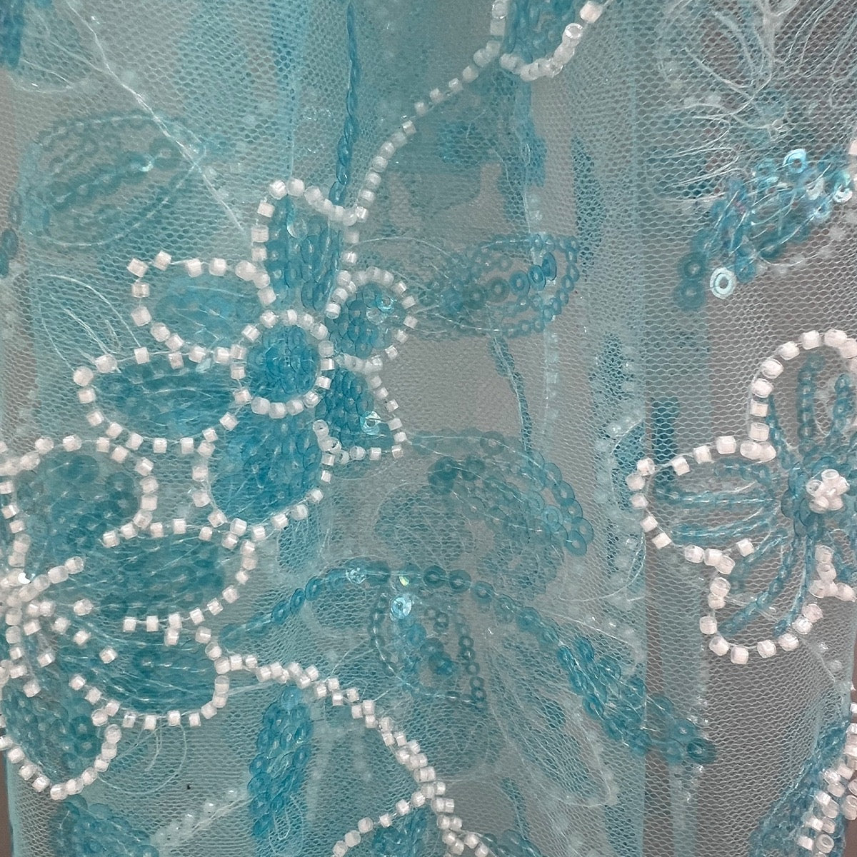 Sexy Red Lace Mermaid Long Prom Dress - V-Neck Evening Gown with Appliques