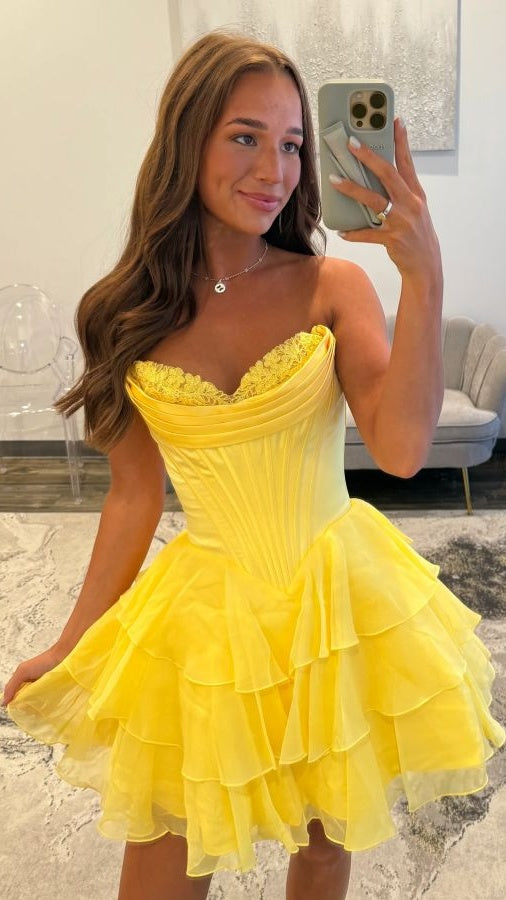Yellow Chiffon Homecoming Dresses Sweetheart Applique Short Prom Dress Party Wear,AST2065