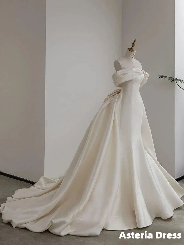 Elegant Ivory Wedding Dresses with Detachable Train Mermaid Bridal Gowns