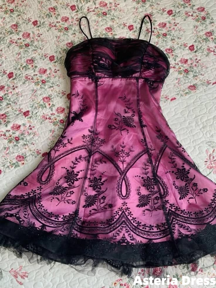 2000‘S Vintage Black Lace A-Line Homecoming Dress