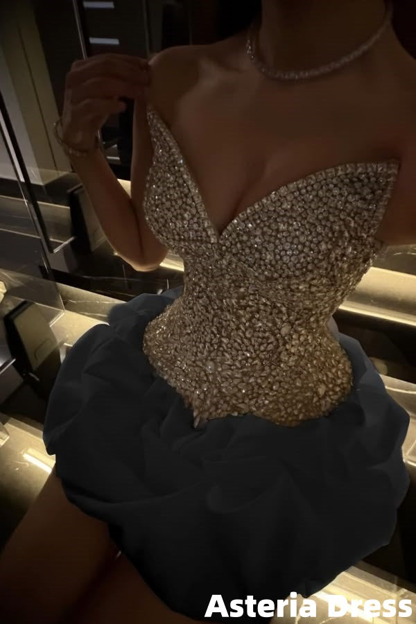 Luxury Sweetheart Beaded Mini Homecoming Dresses