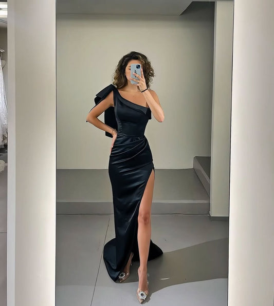 Gorgeous Black Asymmetric PleatedDraped Prom Dress