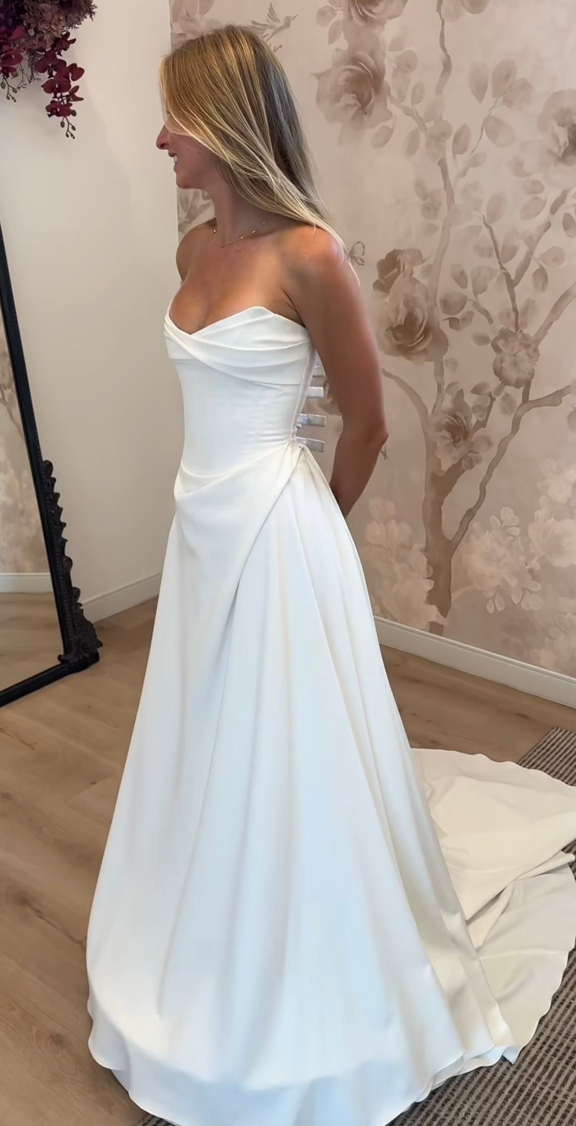 Charming White Bridal Dresses Sweetheart A-line Beach Wedding Gown,AST2063