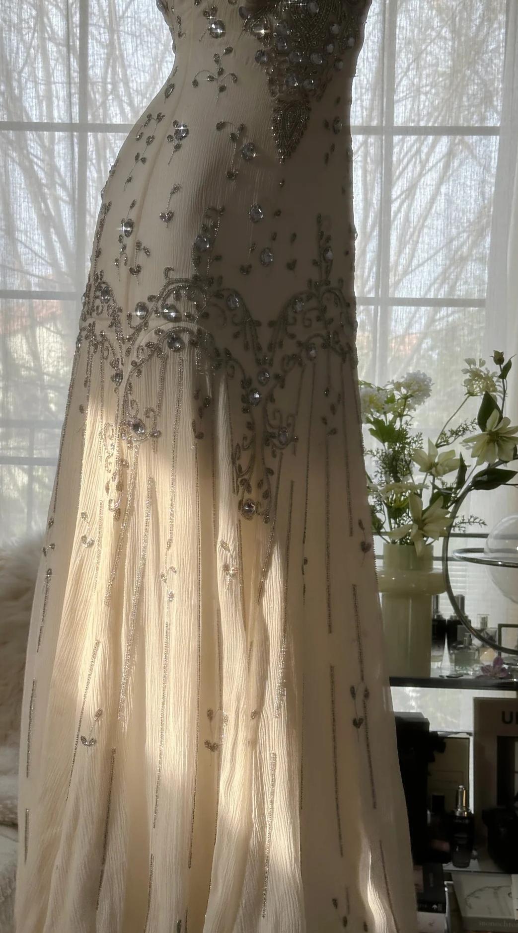 Elegant Spaghetti Straps Apricot Beaded Chiffon Mermaid Gowns Vintage Backless Prom Dress