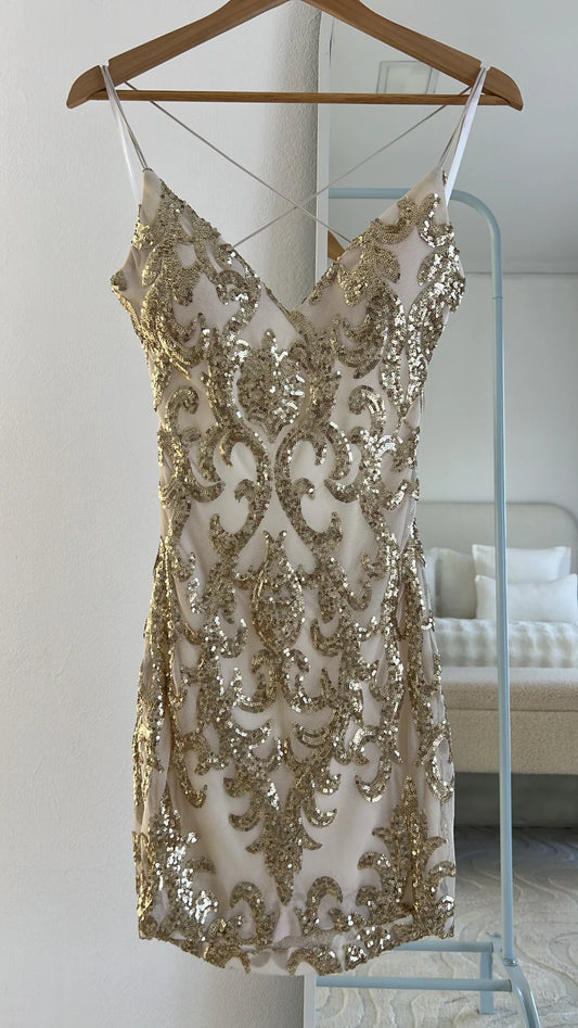 Gorgeous Spaghetti Strap Sheath Short Prom Dresses Sequined Backless Birthday Dresses Gold Sleeveless Homecoming Dresses