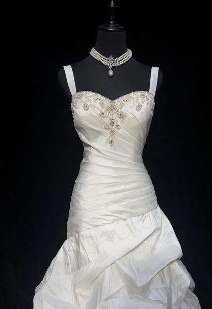 Vintage Sheath Long Wedding Dresses Spaghetti Straps Satin  White Bridal Gowns Sleeveless Bridal Dresses
