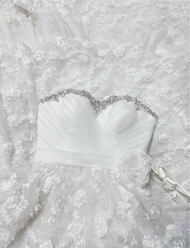 Retro Sweetheart  A-Line Long Weddng Dresses Lace Appliuqes White Bridal Gowns Sleeveless Bridal Dresses
