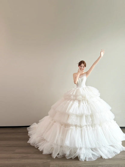 Timeless Strapless A-Line Long Wedding Dresses Tulle White Bridal Gowns Sleeveless Bridal Dresses