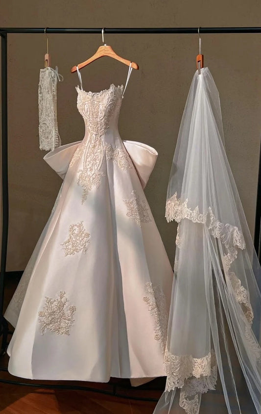 Timeless White A-Line Long Wedding Dresses Strapless White Bridal Gowns Satin Sleeveless Bridal Dresses