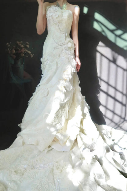 Vintage Sheath Long Wedding Dresses Tulle Applique Beaded White Bridal Gowns Strapless Sleeveless Bridal Dresses