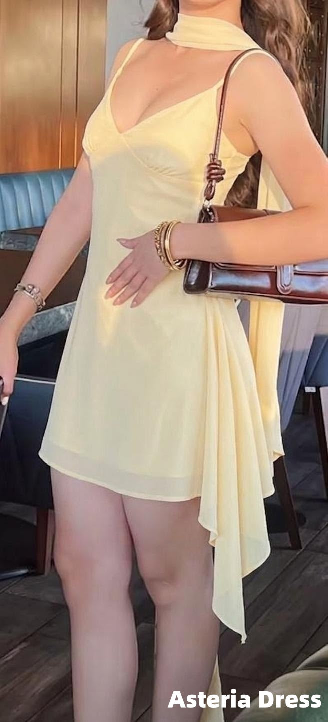 Light Yellow Chiffon Short Prom Dresses V-Neck Mini Homecoming Dress