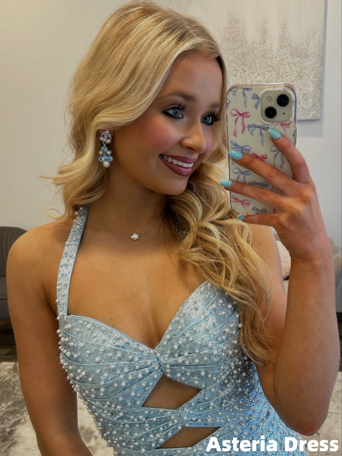 Luxury Light Blue Halter Pearl Beaded Tight Homecoming Dresses
