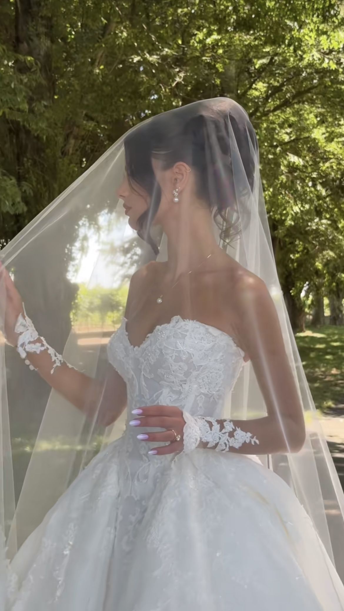 Romantic White Applique Wedding Gown Lace Bridal Dress,AST2095