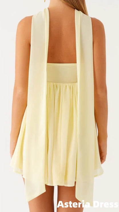 Sweetheart Yellow Chiffon Mini Homecoming Dresses With Neck Belt