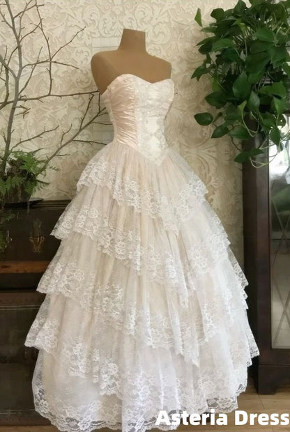 Vintage Ivory Lace Ruffles Wedding Dresses Strapless Full Length Bridal Gown