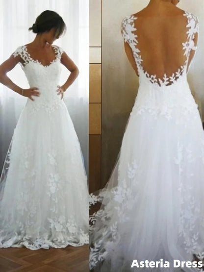 A-Line/Princess V-neck Sweep Train Tulle Wedding Dresses With Appliques Lace