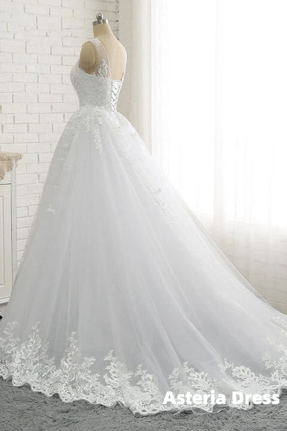 Classic Round neck Lace appliques White Princess Wedding Dress