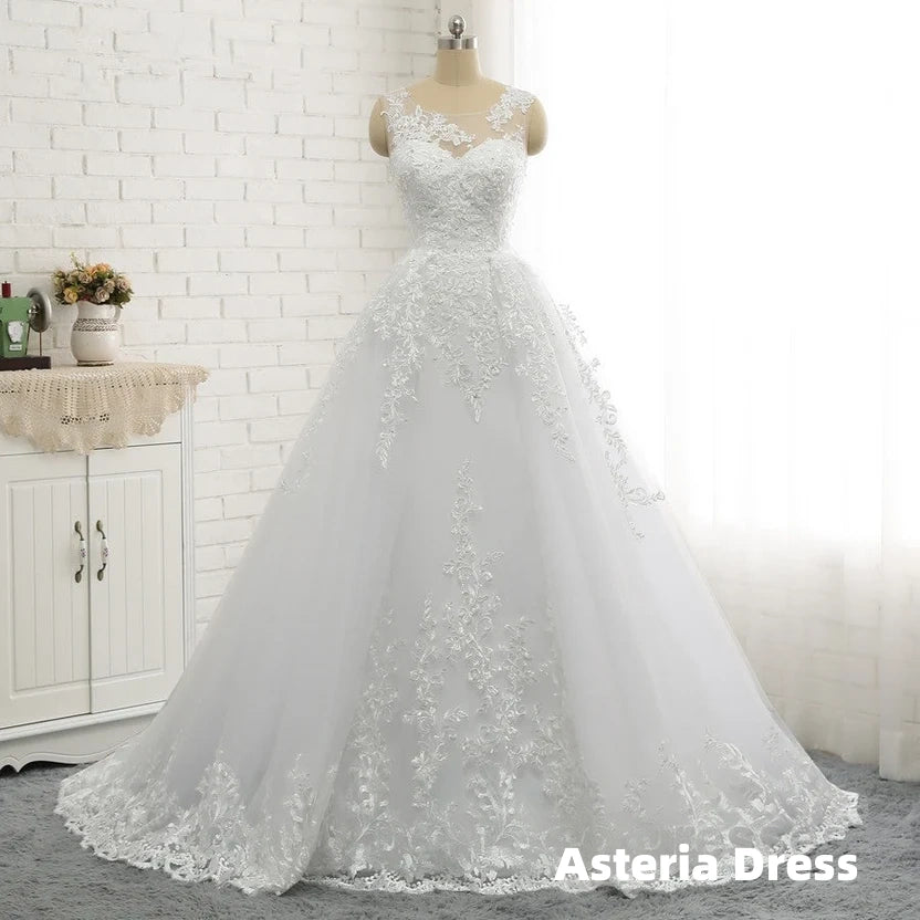 Classic Round neck Lace appliques White Princess Wedding Dress