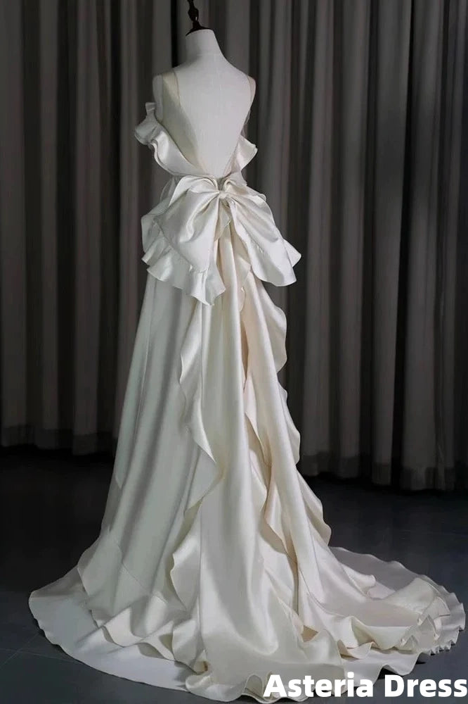 Classy Ball Gown Scoop Satin Ruffles Ivory Wedding Dresses Brides Dress