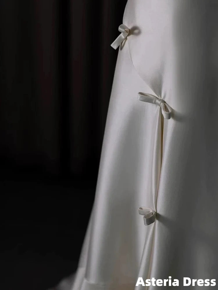 Classy Ball Gown Scoop Satin Ruffles Ivory Wedding Dresses Brides Dress