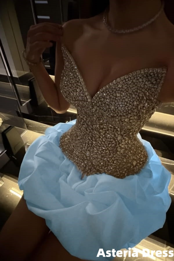 Luxury Sweetheart Beaded Mini Homecoming Dresses
