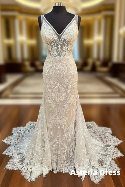 Glamorous Beige Lace V-Neck Backless Mermaid Long Wedding Dress