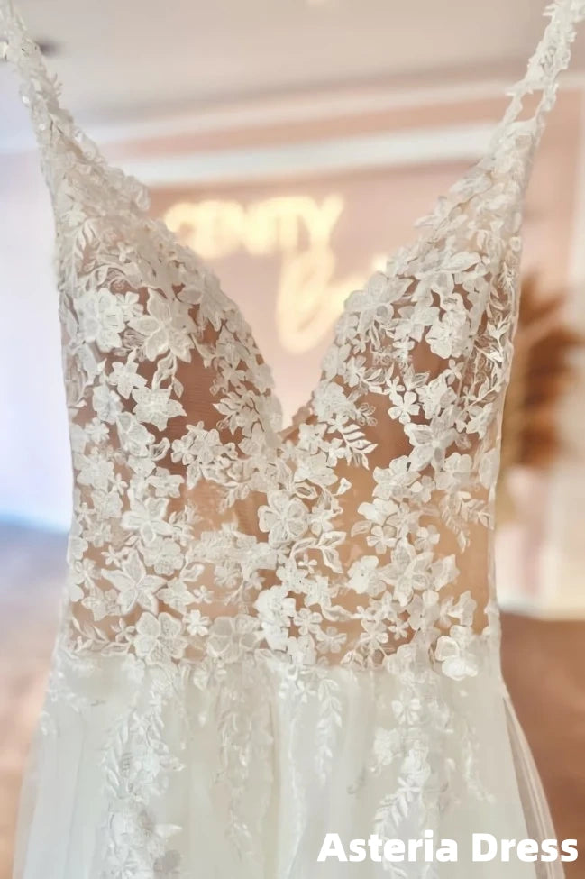 Modern Sweetheart Long V-Neck Sleeveless Lace Wedding Dresses Online