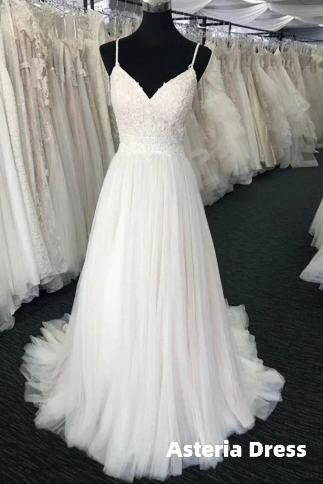 White Lace V-Neck Tulle Wedding Dress