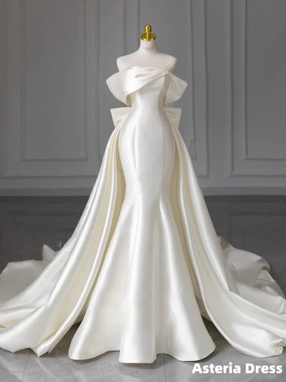 Elegant Ivory Wedding Dresses with Detachable Train Mermaid Bridal Gowns