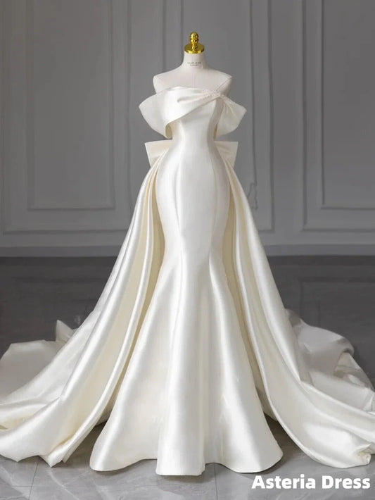 Elegant Ivory Wedding Dresses with Detachable Train Mermaid Bridal Gowns
