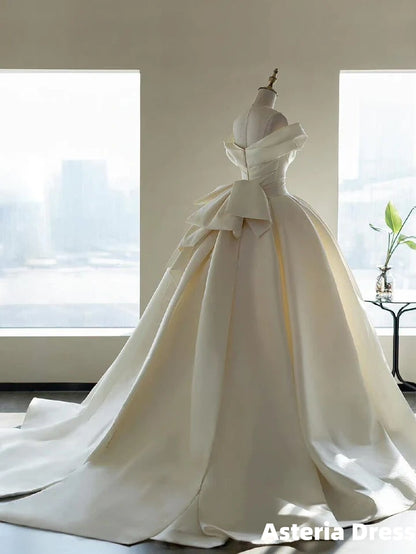 Elegant Ivory Wedding Dresses with Detachable Train Mermaid Bridal Gowns